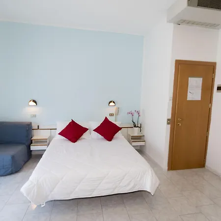Giannella Otel 3*